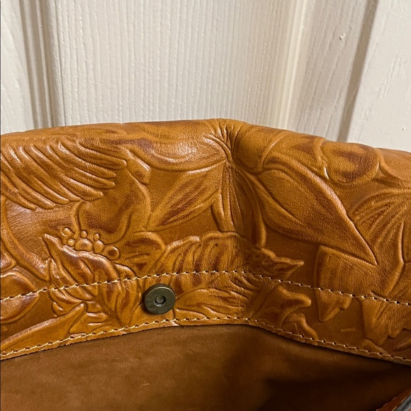 Patricia Nash Floral Embossed Brown Crossbody Bag - Picture 4 of 9